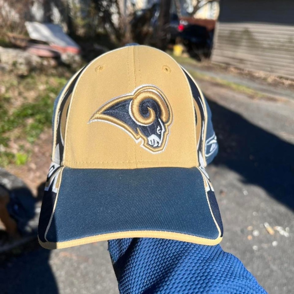 2000s St. Louis Rams NFL SnapBack hat